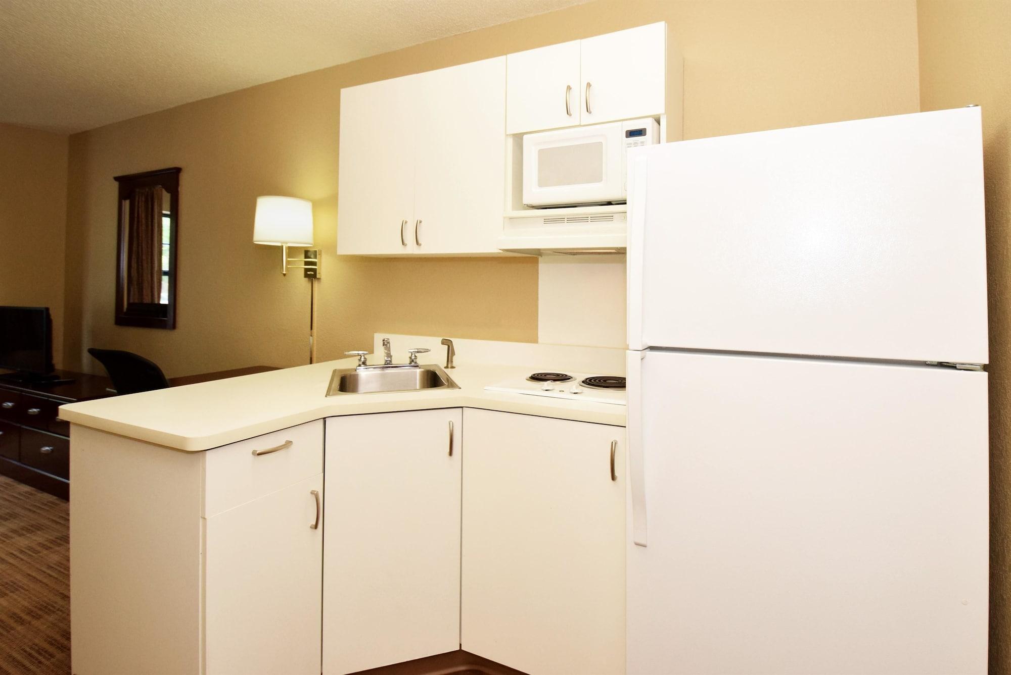 Extended Stay America Suites - Kansas City - Overland Park - Quivira Rd Lenexa Exterior photo