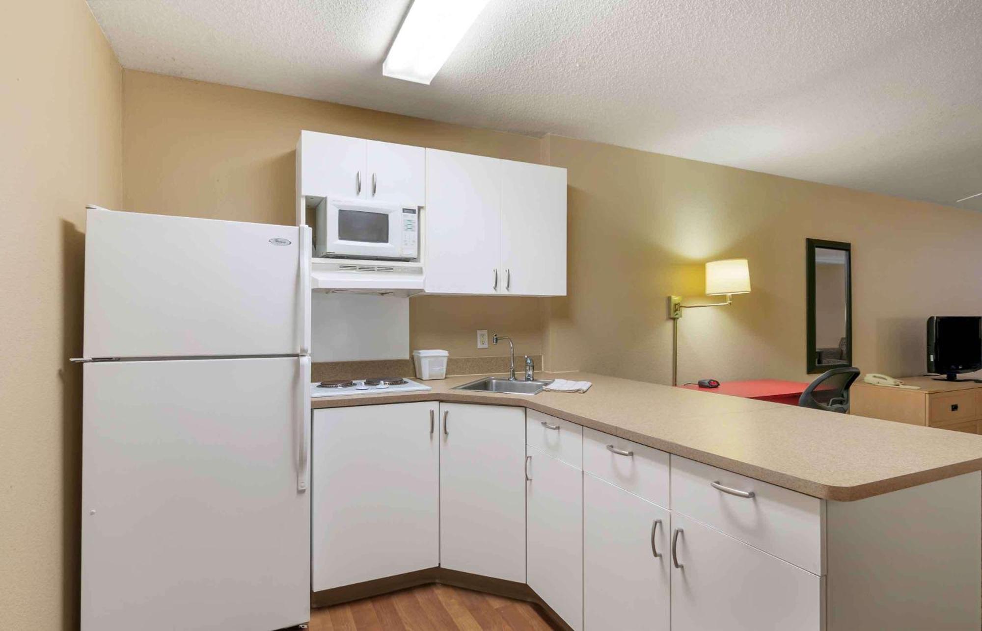 Extended Stay America Suites - Kansas City - Overland Park - Quivira Rd Lenexa Exterior photo