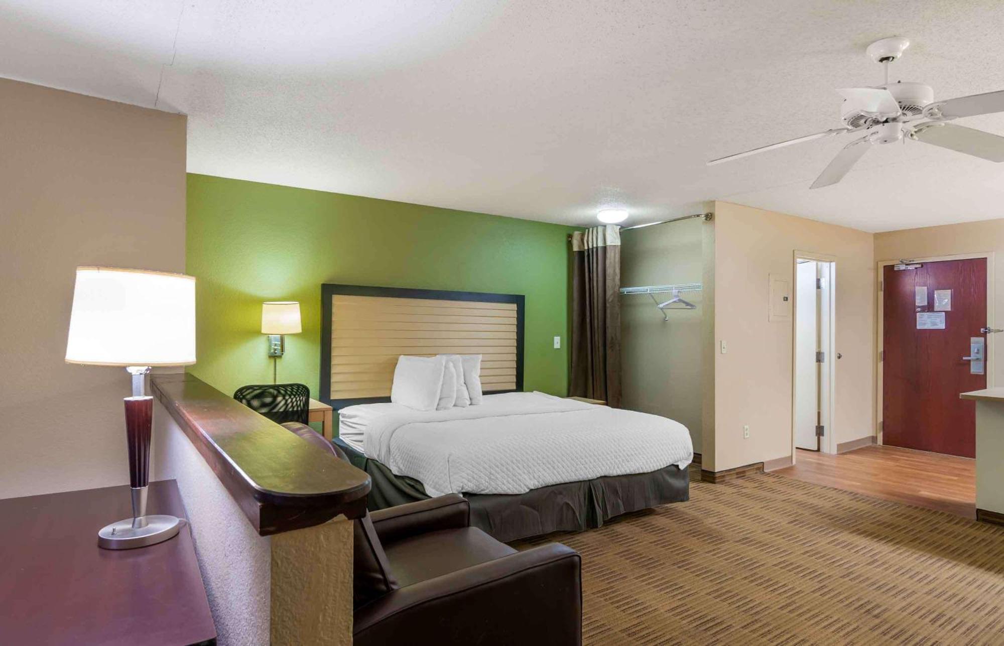 Extended Stay America Suites - Kansas City - Overland Park - Quivira Rd Lenexa Exterior photo