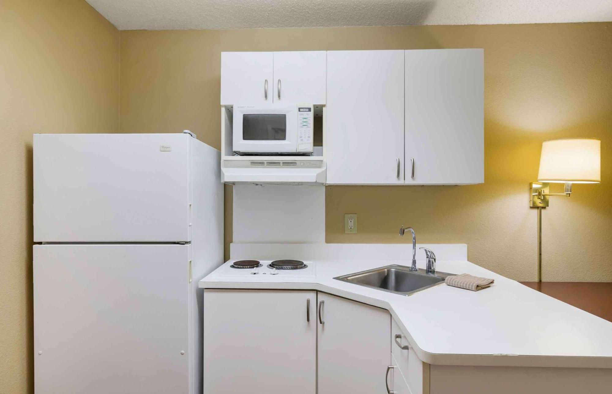 Extended Stay America Suites - Kansas City - Overland Park - Quivira Rd Lenexa Exterior photo