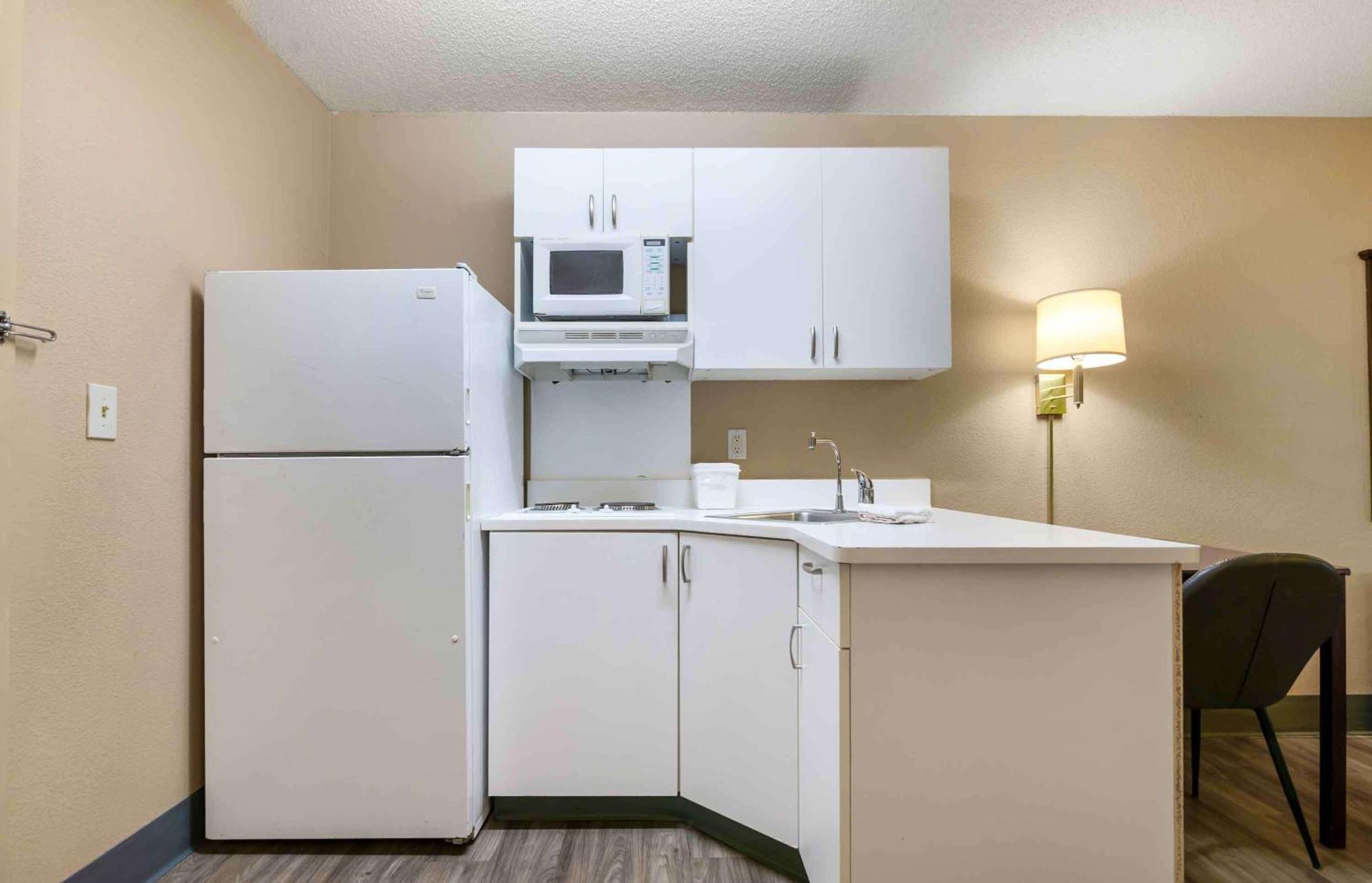 Extended Stay America Suites - Kansas City - Overland Park - Quivira Rd Lenexa Exterior photo