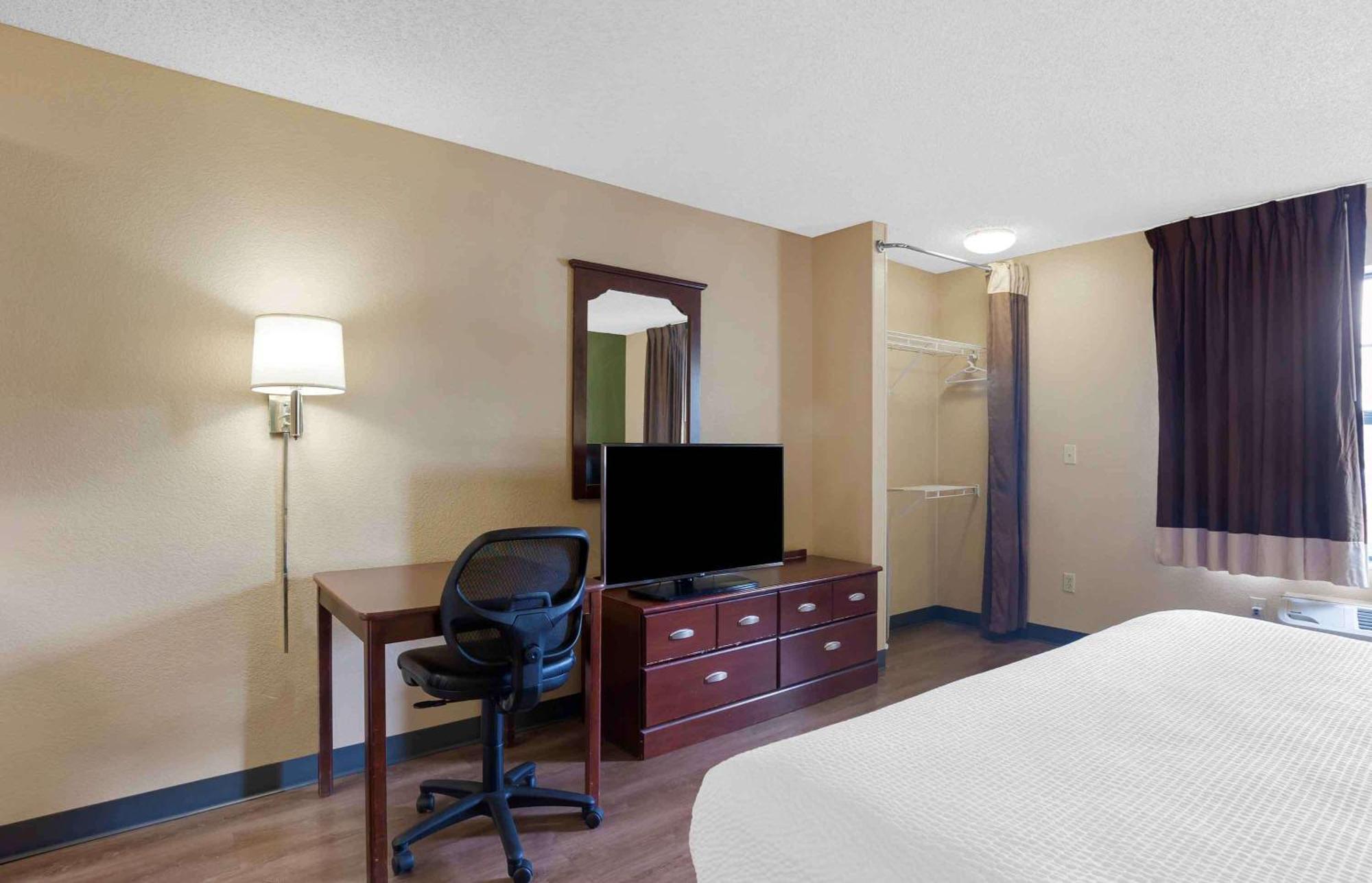 Extended Stay America Suites - Kansas City - Overland Park - Quivira Rd Lenexa Exterior photo