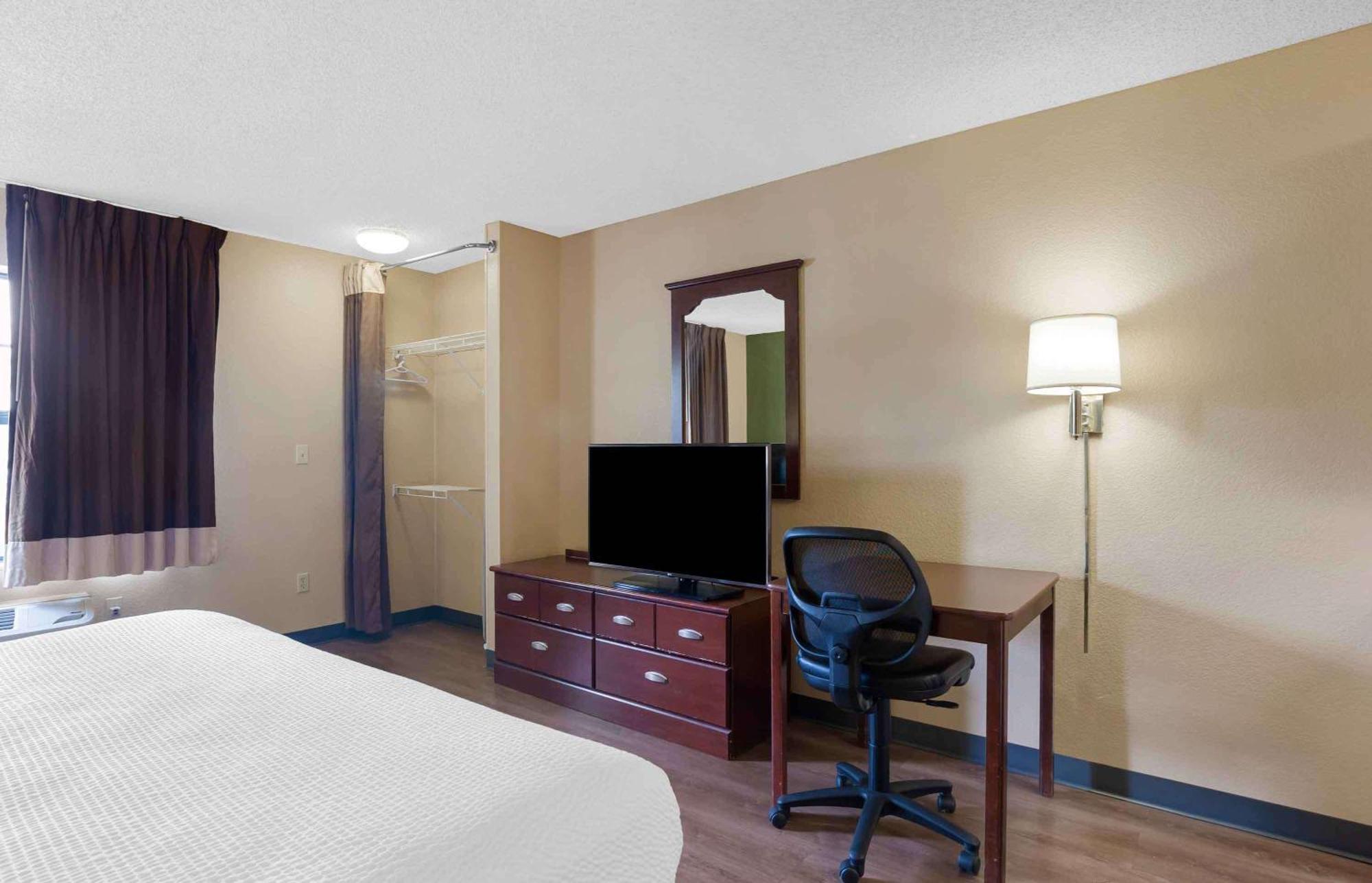 Extended Stay America Suites - Kansas City - Overland Park - Quivira Rd Lenexa Exterior photo