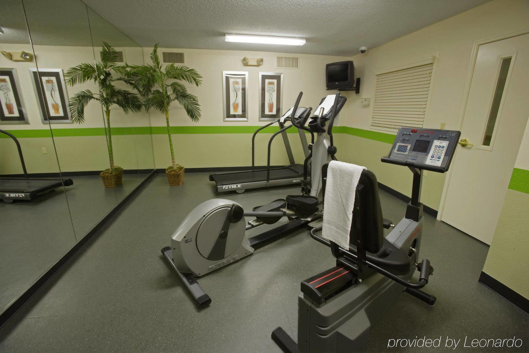 Extended Stay America Suites - Kansas City - Overland Park - Quivira Rd Lenexa Exterior photo